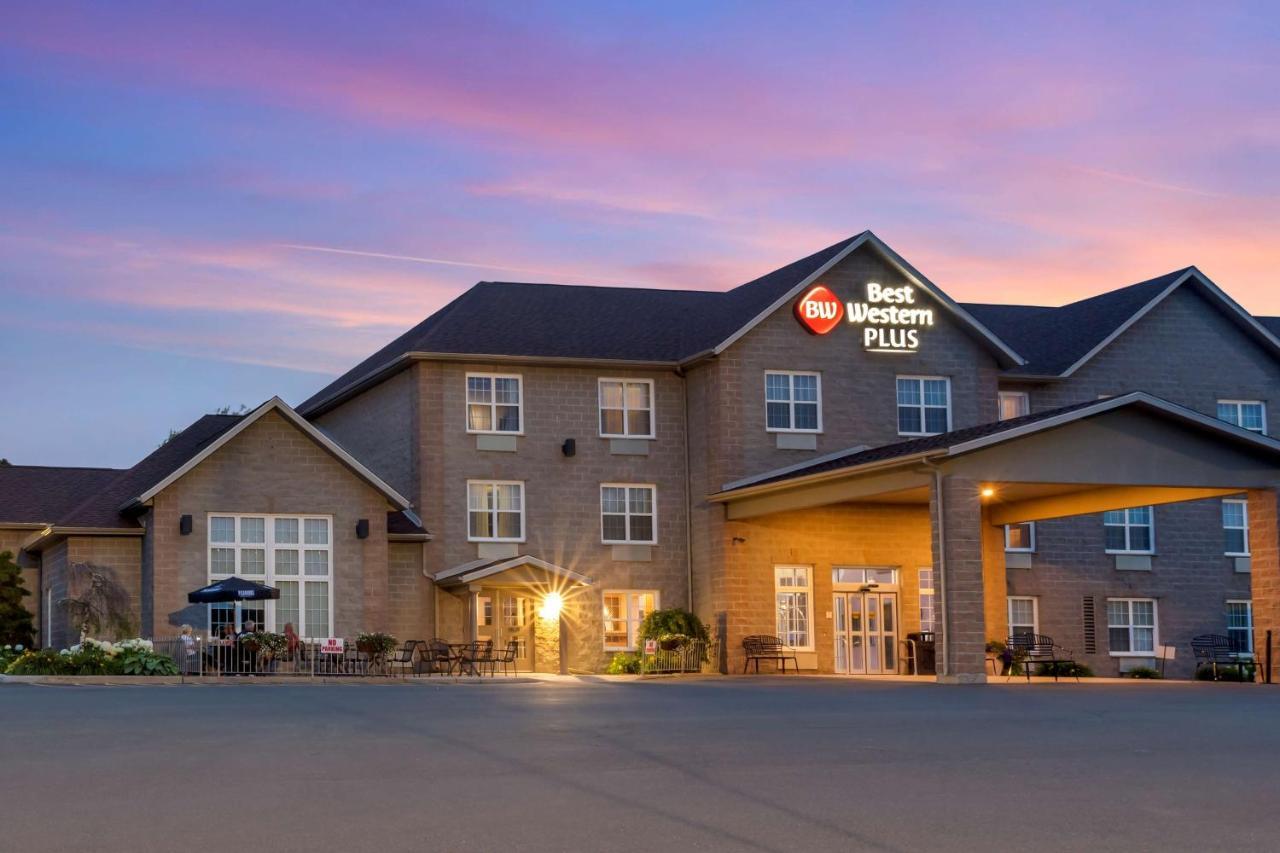 Best Western Plus Woodstock Hotel Conference Centre Exterior foto